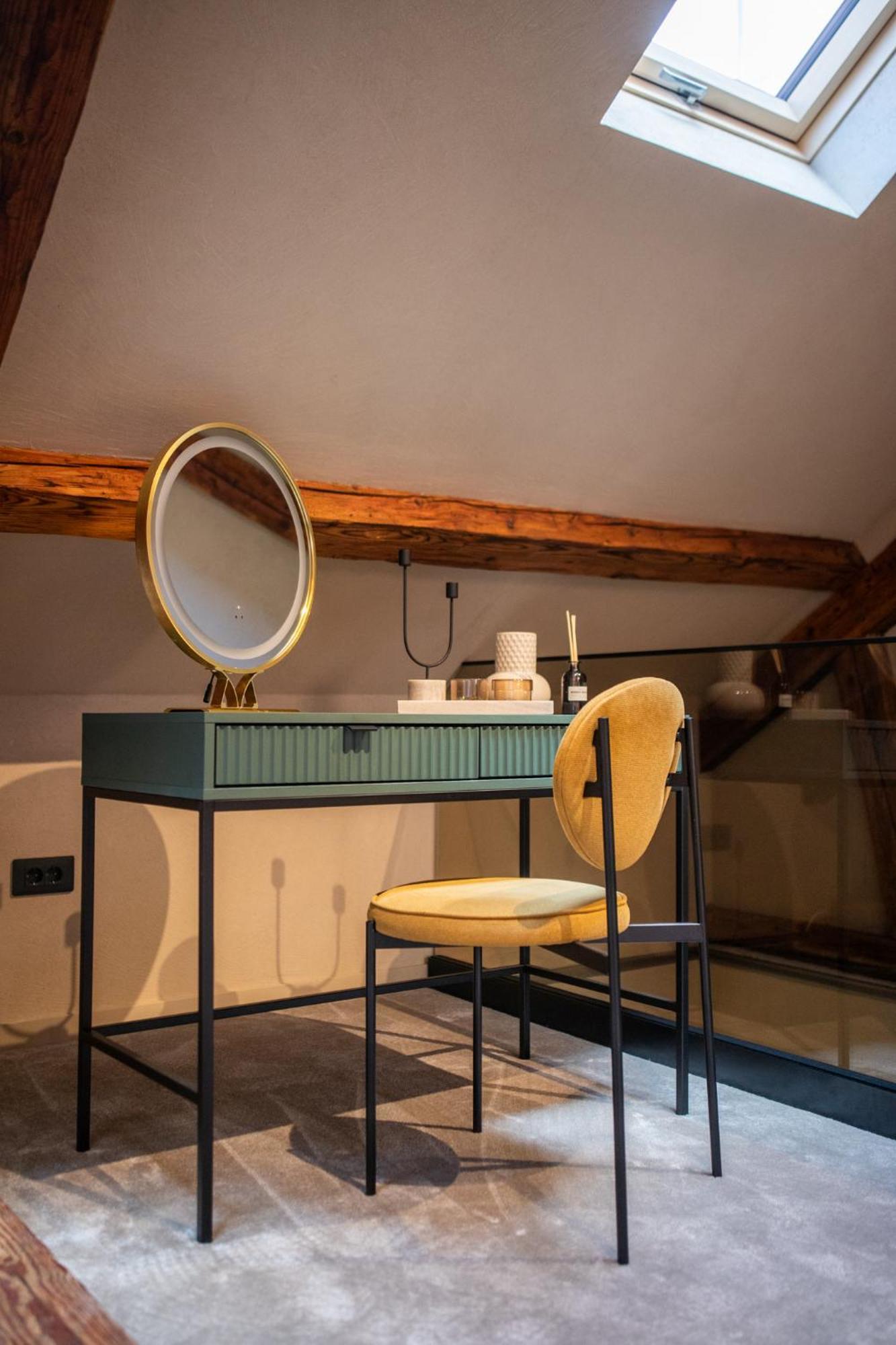 Rabbit Hole Bed & Breakfast Sibiu Exterior photo