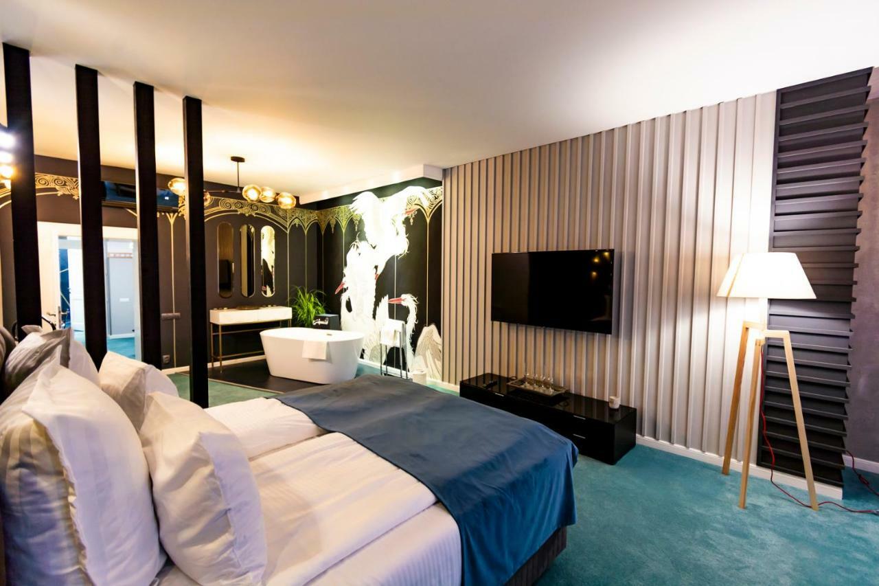 Rabbit Hole Bed & Breakfast Sibiu Exterior photo