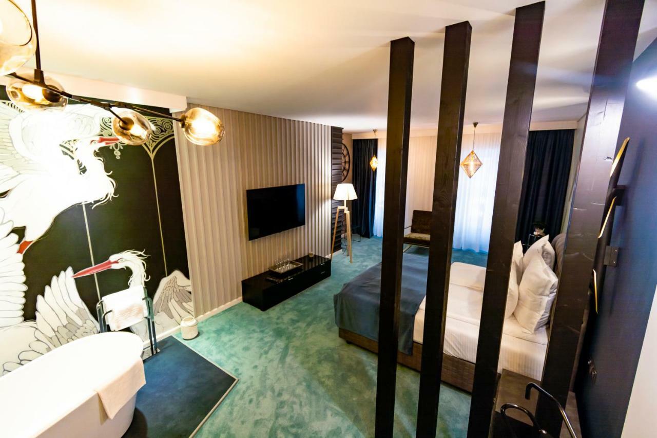 Rabbit Hole Bed & Breakfast Sibiu Exterior photo