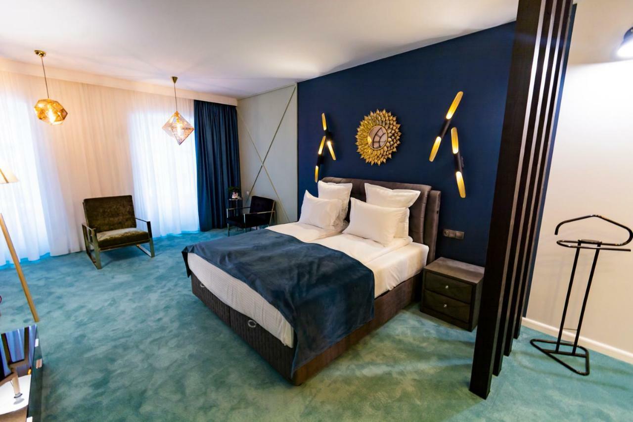 Rabbit Hole Bed & Breakfast Sibiu Exterior photo
