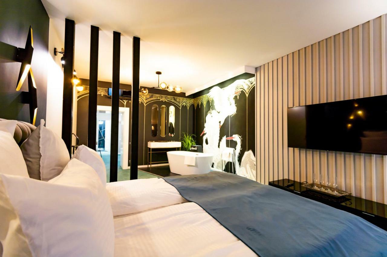 Rabbit Hole Bed & Breakfast Sibiu Exterior photo
